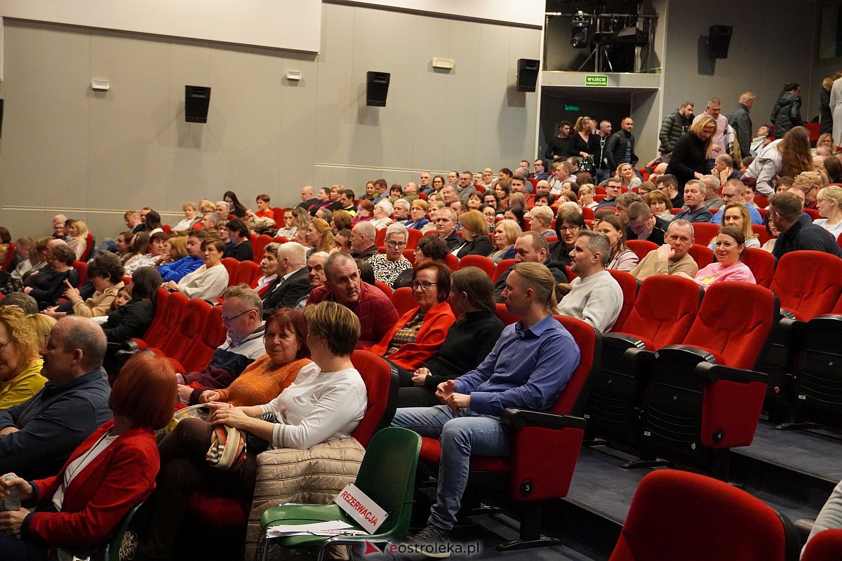 Kabaret Moralnego Niepokoju w Ostrołęckim Centrum Kultury [6.03.2023] - zdjęcie #23 - eOstroleka.pl