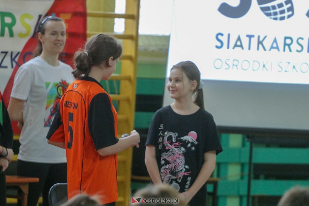 Spotkanie z Marcinem Prusem w SP 2 w Ostrołęce [06.03.2023] - zdjęcie #1 - eOstroleka.pl