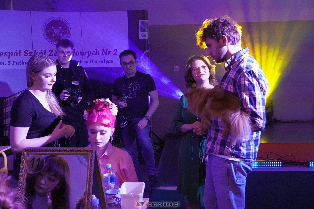 Festiwal Fryzjerstwa Artystycznego w Zespole Szkół Zawodowych nr 2 [7.03.2023] - zdjęcie #84 - eOstroleka.pl