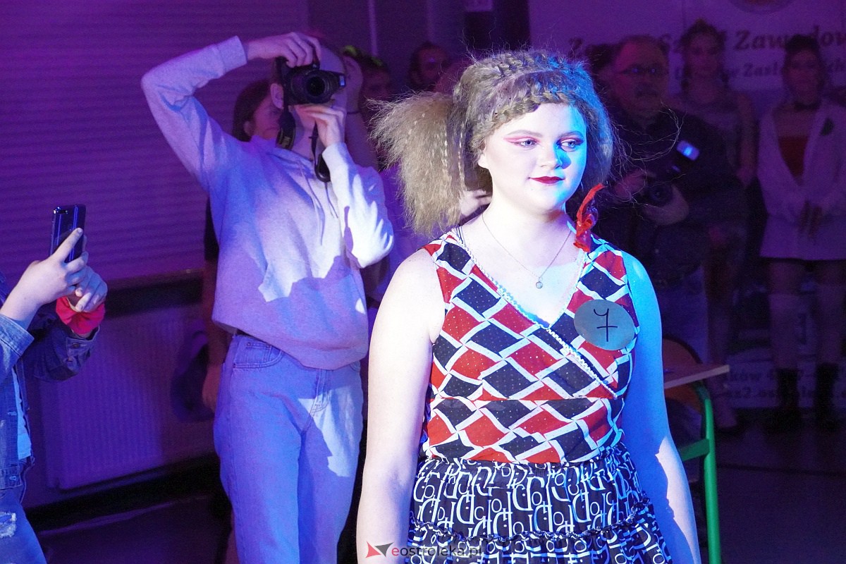 Festiwal Fryzjerstwa Artystycznego w Zespole Szkół Zawodowych nr 2 [7.03.2023] - zdjęcie #67 - eOstroleka.pl