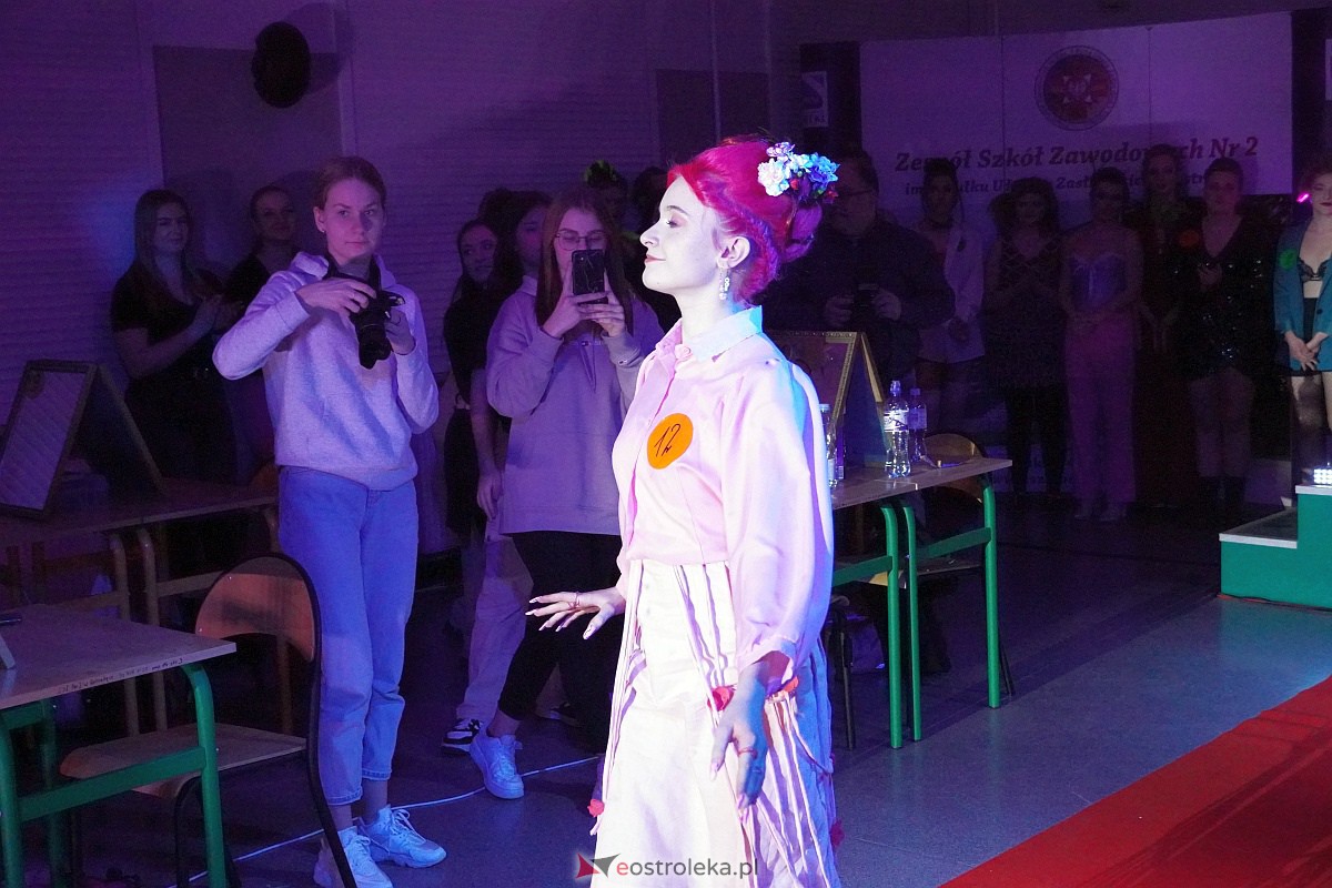 Festiwal Fryzjerstwa Artystycznego w Zespole Szkół Zawodowych nr 2 [7.03.2023] - zdjęcie #53 - eOstroleka.pl