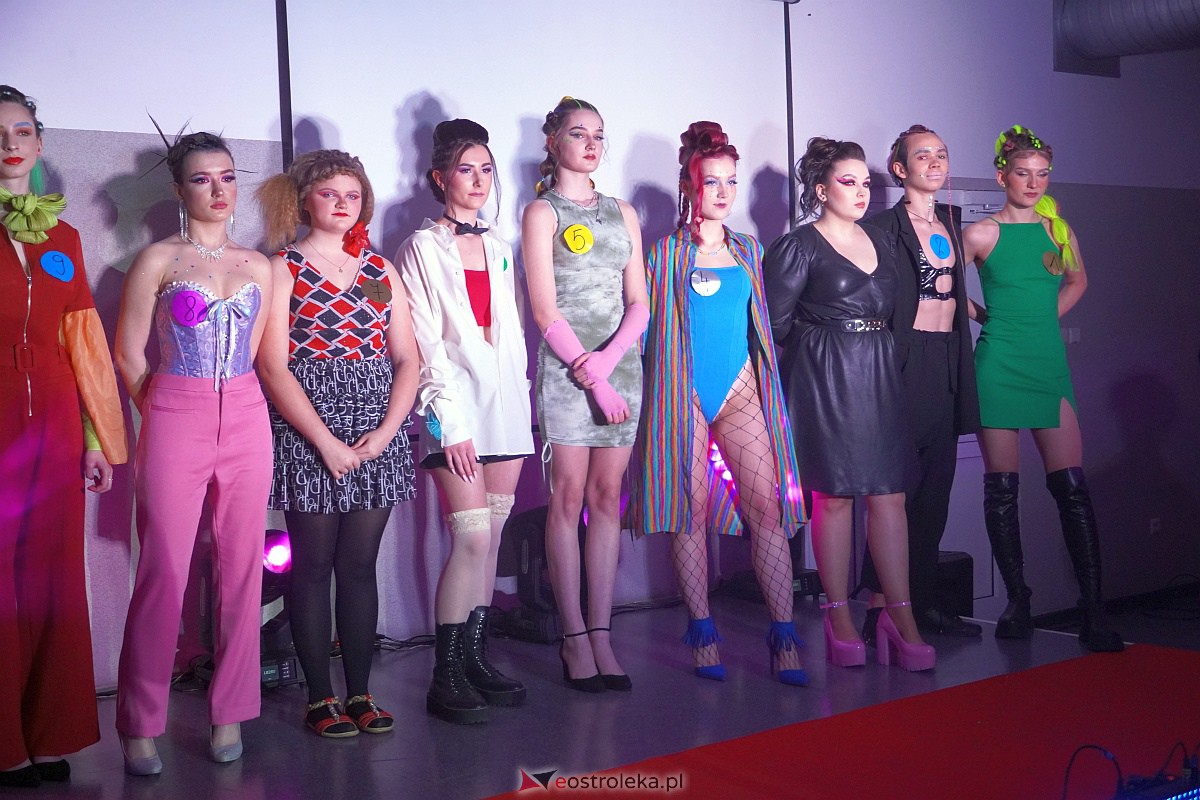 Festiwal Fryzjerstwa Artystycznego w Zespole Szkół Zawodowych nr 2 [7.03.2023] - zdjęcie #45 - eOstroleka.pl