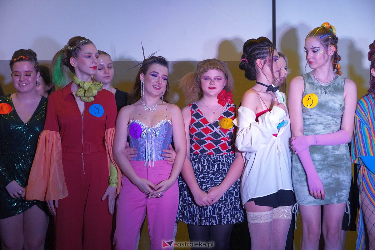 Festiwal Fryzjerstwa Artystycznego w Zespole Szkół Zawodowych nr 2 [7.03.2023] - zdjęcie #23 - eOstroleka.pl