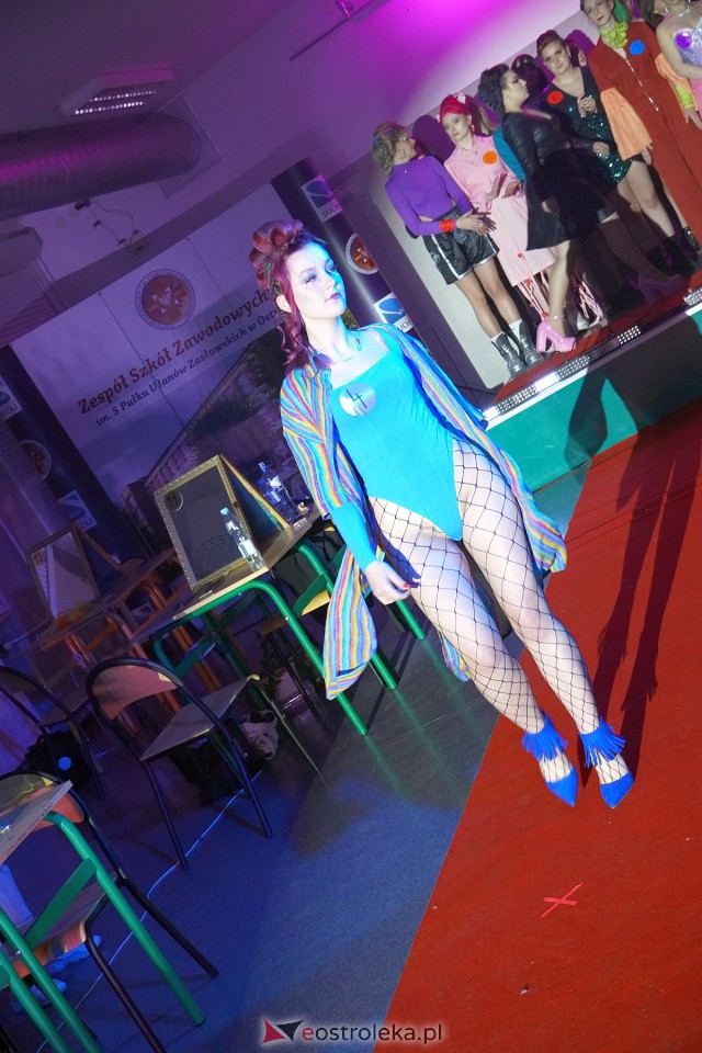 Festiwal Fryzjerstwa Artystycznego w Zespole Szkół Zawodowych nr 2 [7.03.2023] - zdjęcie #21 - eOstroleka.pl