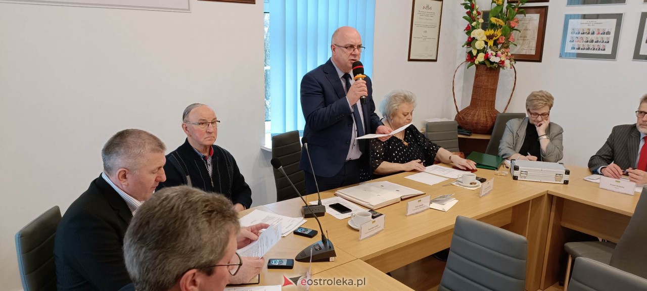 Sesja rady powiatu ostrołęckiego [7.03.2023] - zdjęcie #11 - eOstroleka.pl
