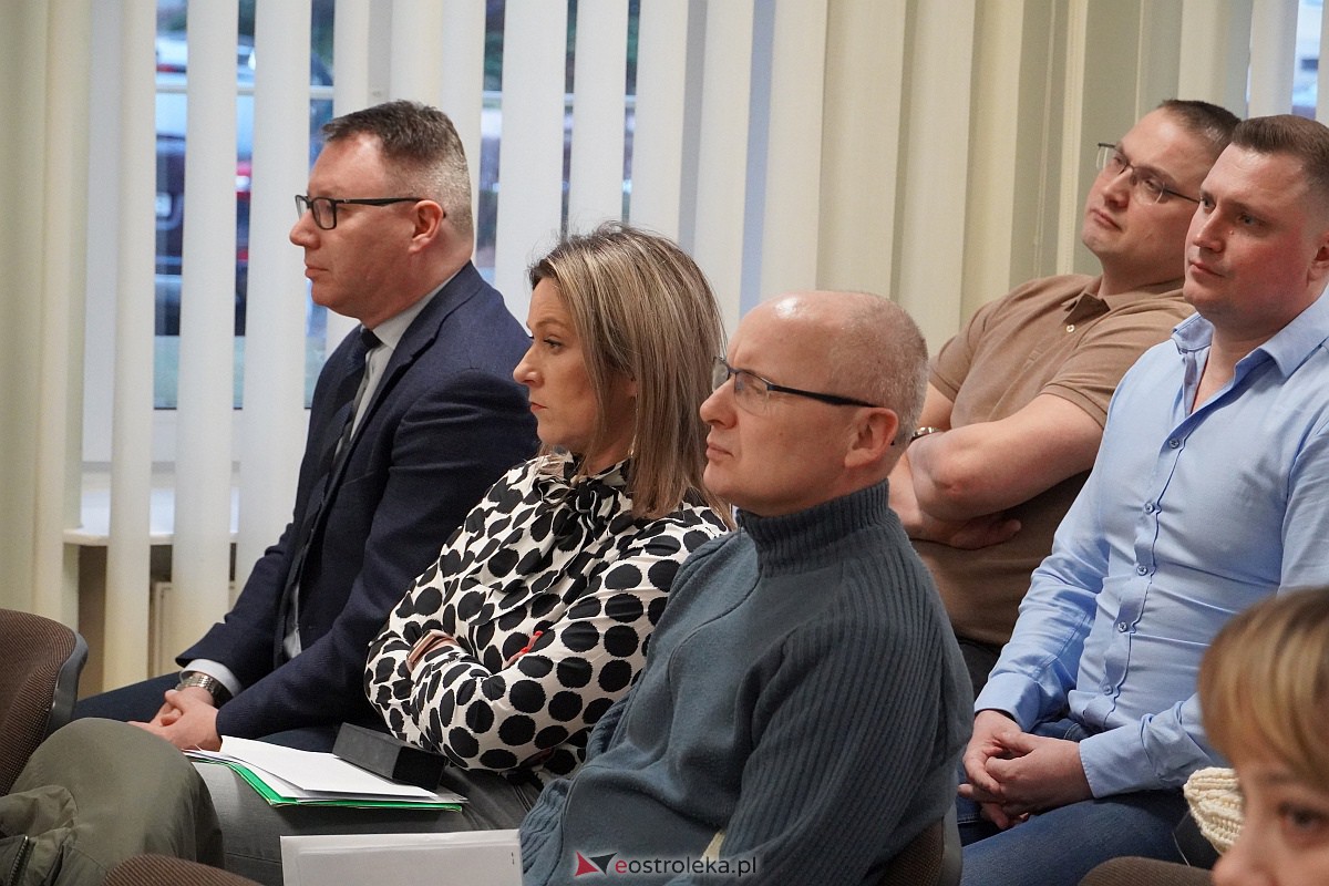 Obrady komisji ws. spalarni odpadów w Ostrołęce [07.03.2023] - zdjęcie #31 - eOstroleka.pl
