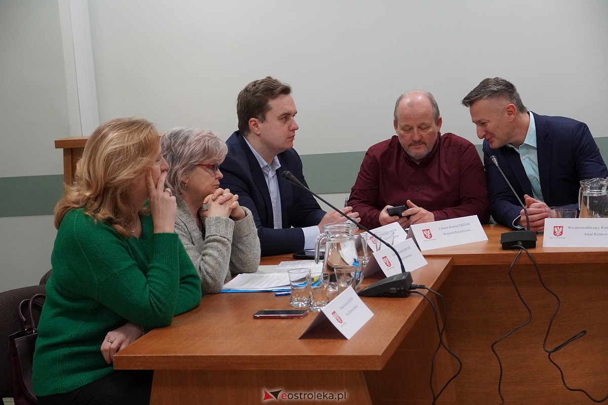 Obrady komisji ws. spalarni odpadów w Ostrołęce [07.03.2023] - zdjęcie #17 - eOstroleka.pl