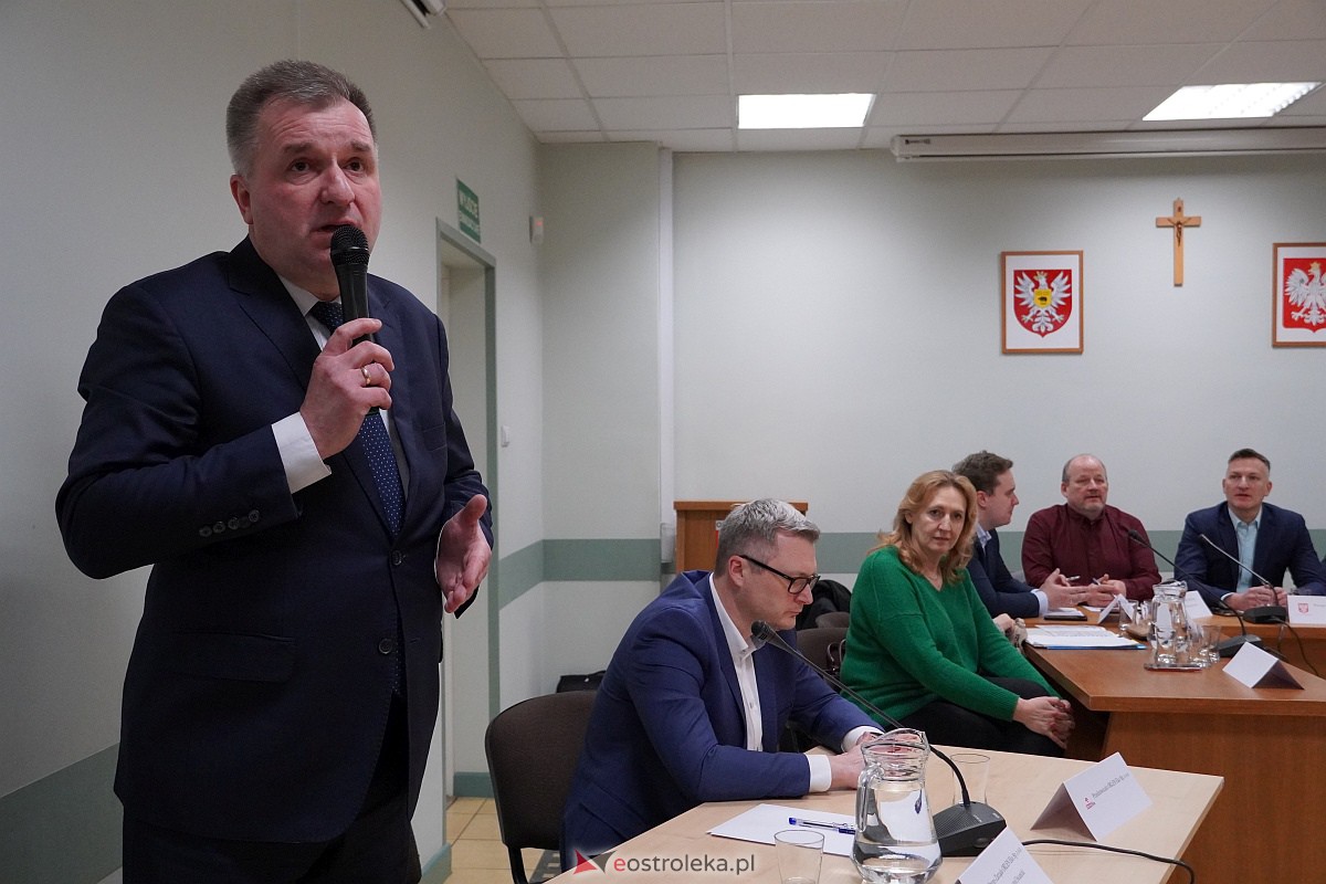 Obrady komisji ws. spalarni odpadów w Ostrołęce [07.03.2023] - zdjęcie #9 - eOstroleka.pl
