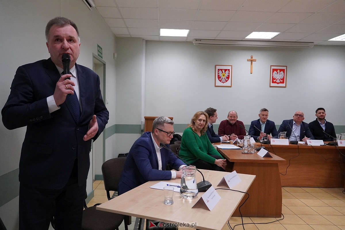 Obrady komisji ws. spalarni odpadów w Ostrołęce [07.03.2023] - zdjęcie #8 - eOstroleka.pl