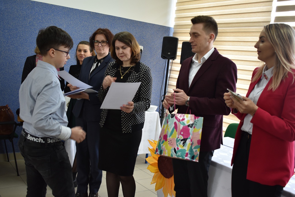 Konkurs biologiczny patronatem Starosty Ostrołęckiego. Temat: układ oddechowy zwierząt - zdjęcie #2 - eOstroleka.pl