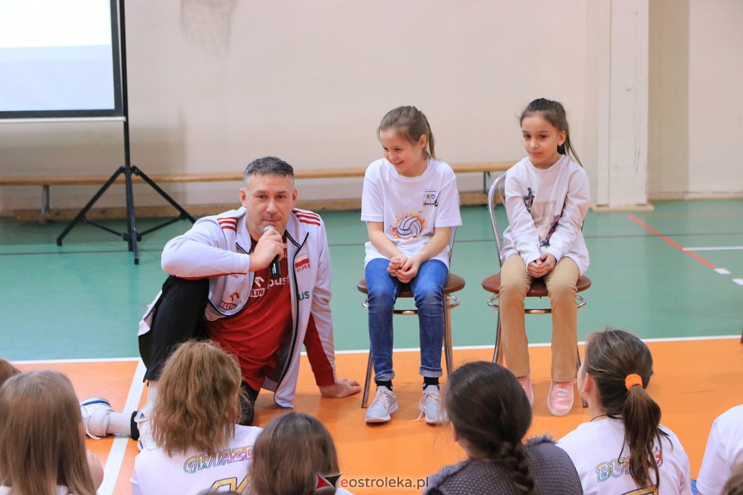Marcin Prus w SP nr 5 [08.03.2023] - zdjęcie #23 - eOstroleka.pl