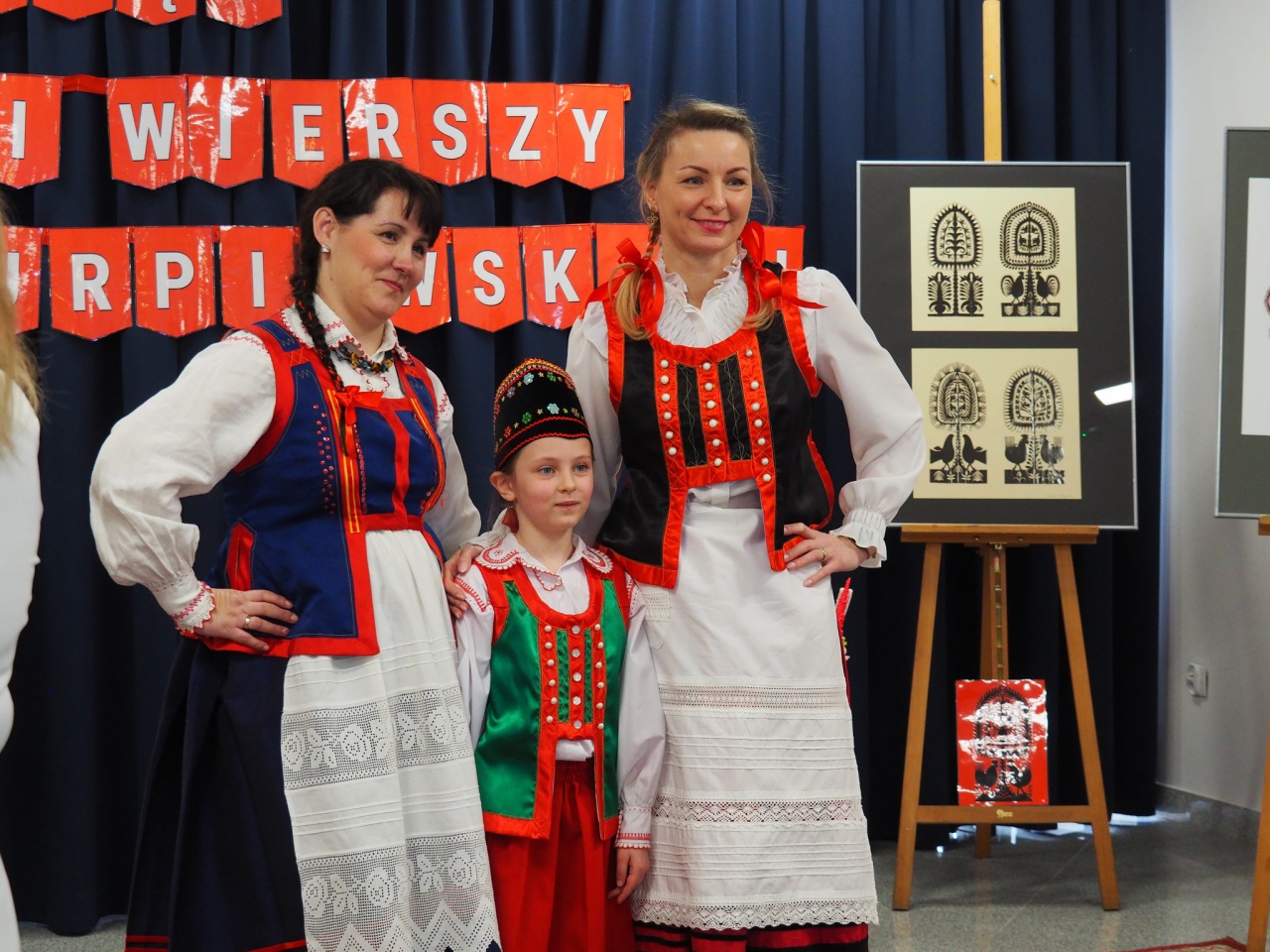 Międzyprzedszkolny Przegląd Gadek, Inscenizacji i Wierszy Kurpiowskich w Olszewie-Borkach - zdjęcie #21 - eOstroleka.pl