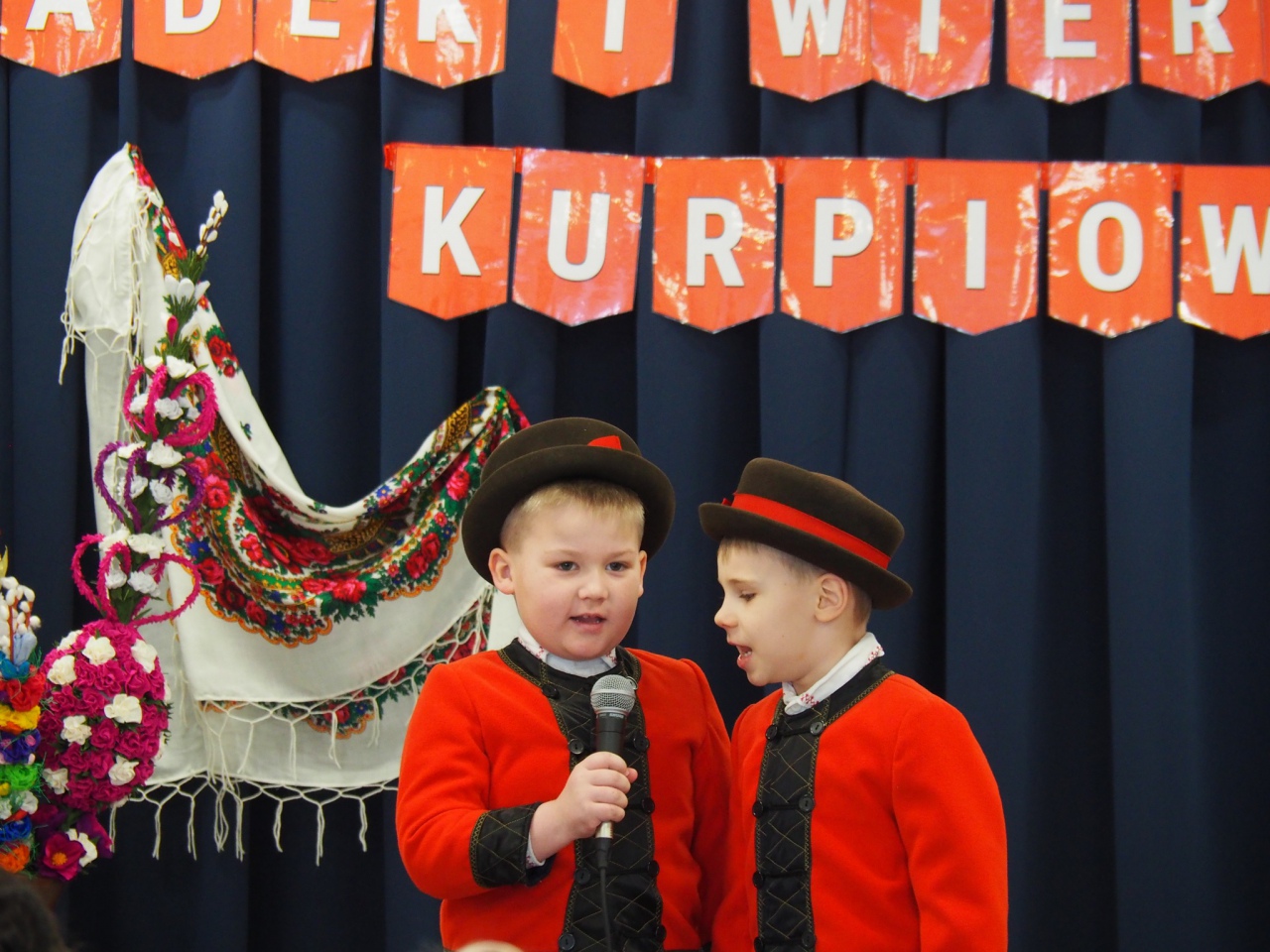 Międzyprzedszkolny Przegląd Gadek, Inscenizacji i Wierszy Kurpiowskich w Olszewie-Borkach - zdjęcie #18 - eOstroleka.pl