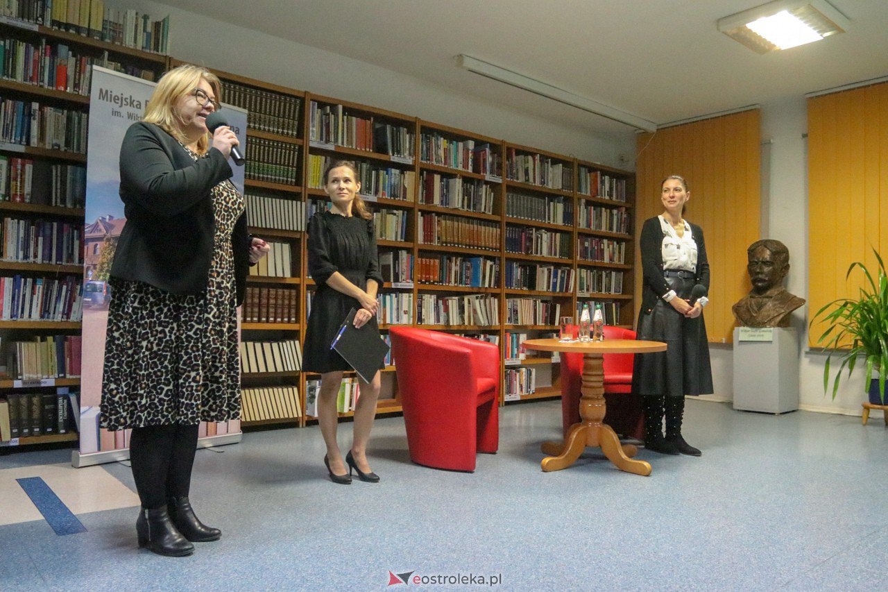 Spotkanie z Ałbeną Grabowską w Ostrołęce [09.03.2023] - zdjęcie #19 - eOstroleka.pl