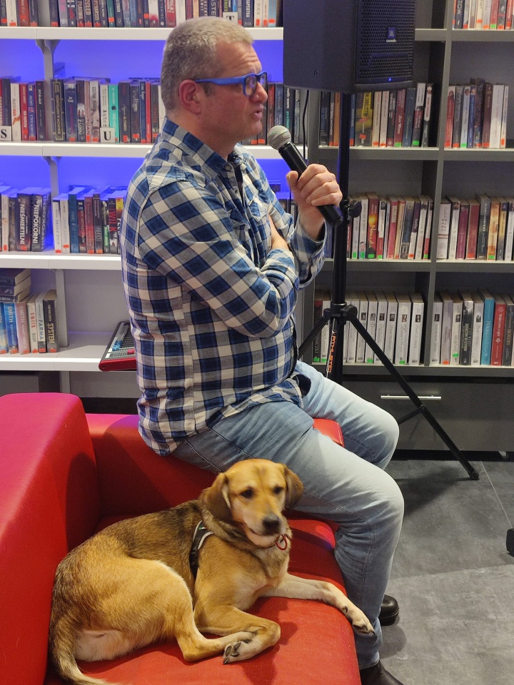 Marcin Meller z wizytą w Kadzidle [14.03.2023] - zdjęcie #15 - eOstroleka.pl