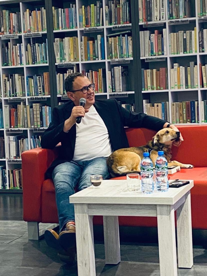 Marcin Meller z wizytą w Kadzidle [14.03.2023] - zdjęcie #11 - eOstroleka.pl