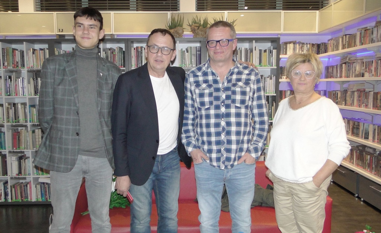 Marcin Meller z wizytą w Kadzidle [14.03.2023] - zdjęcie #2 - eOstroleka.pl