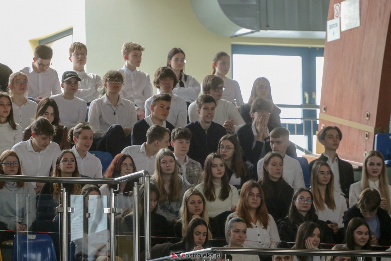 Święto Patrona w I LO w Ostrołęce [15.03.2023] - zdjęcie #37 - eOstroleka.pl