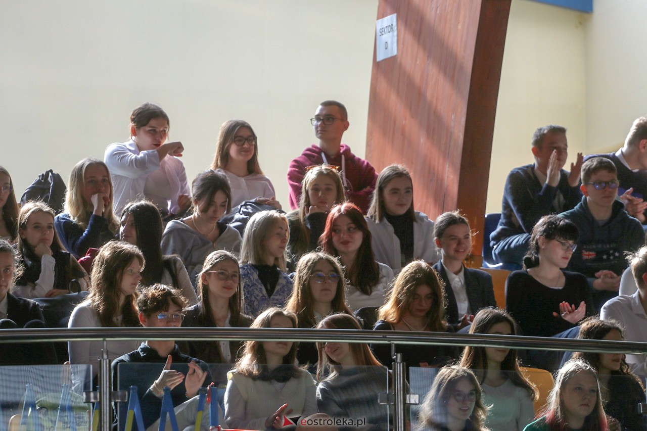 Święto Patrona w I LO w Ostrołęce [15.03.2023] - zdjęcie #26 - eOstroleka.pl