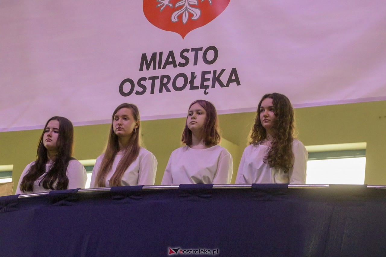 Święto Patrona w I LO w Ostrołęce [15.03.2023] - zdjęcie #13 - eOstroleka.pl