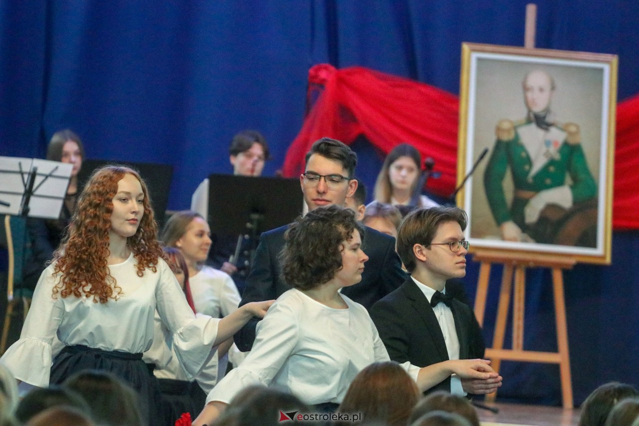 Święto Patrona w I LO w Ostrołęce [15.03.2023] - zdjęcie #4 - eOstroleka.pl