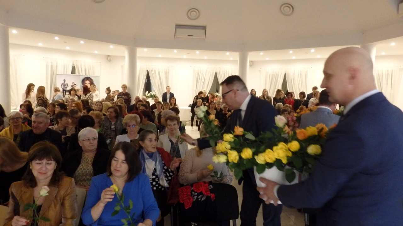 Dzień Kobiet w Baranowie [08.03.2023] - zdjęcie #3 - eOstroleka.pl