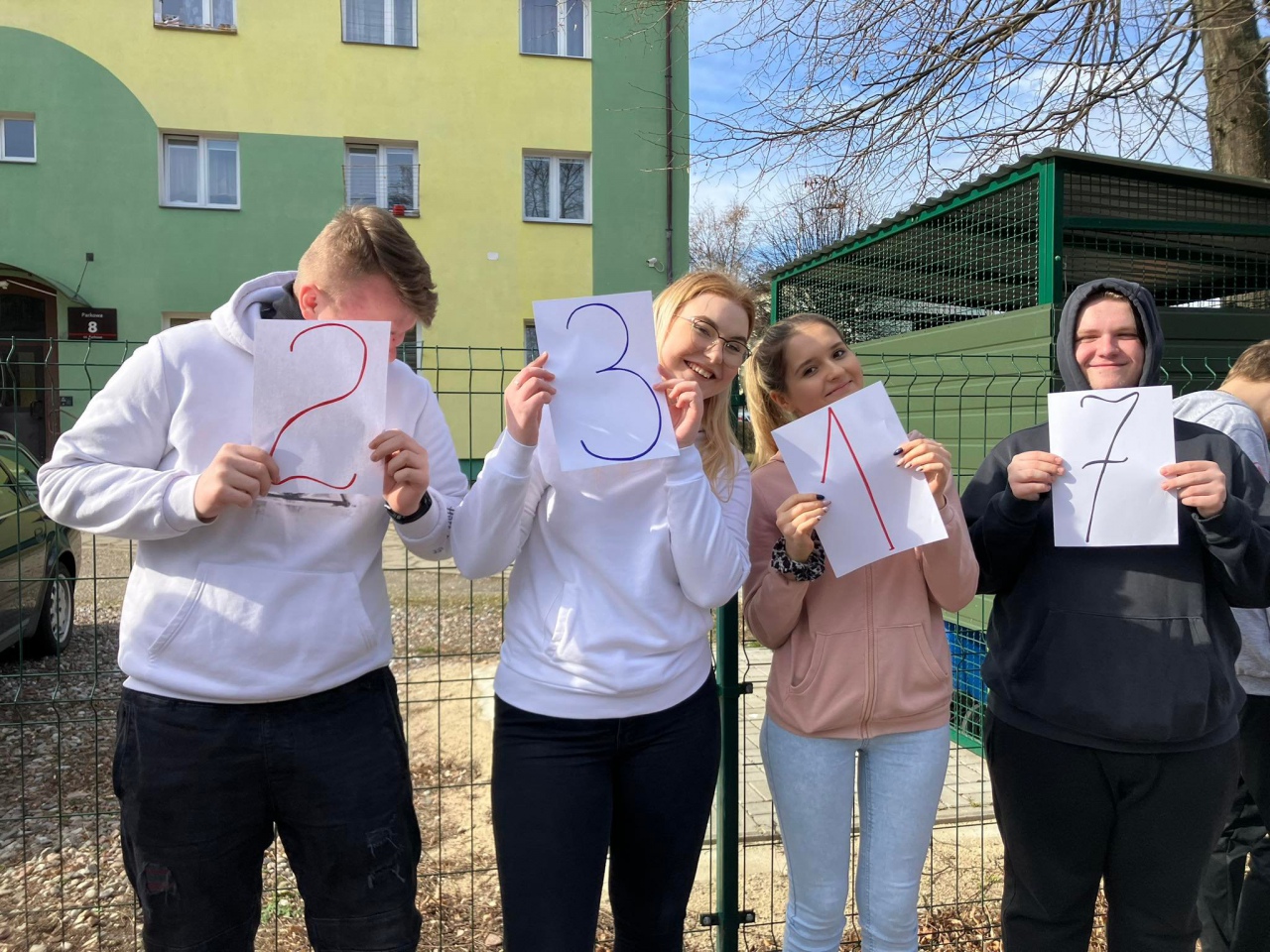 Dzień Liczby π w Zespole Szkół Zawodowych nr 4 w Ostrołęce - zdjęcie #2 - eOstroleka.pl