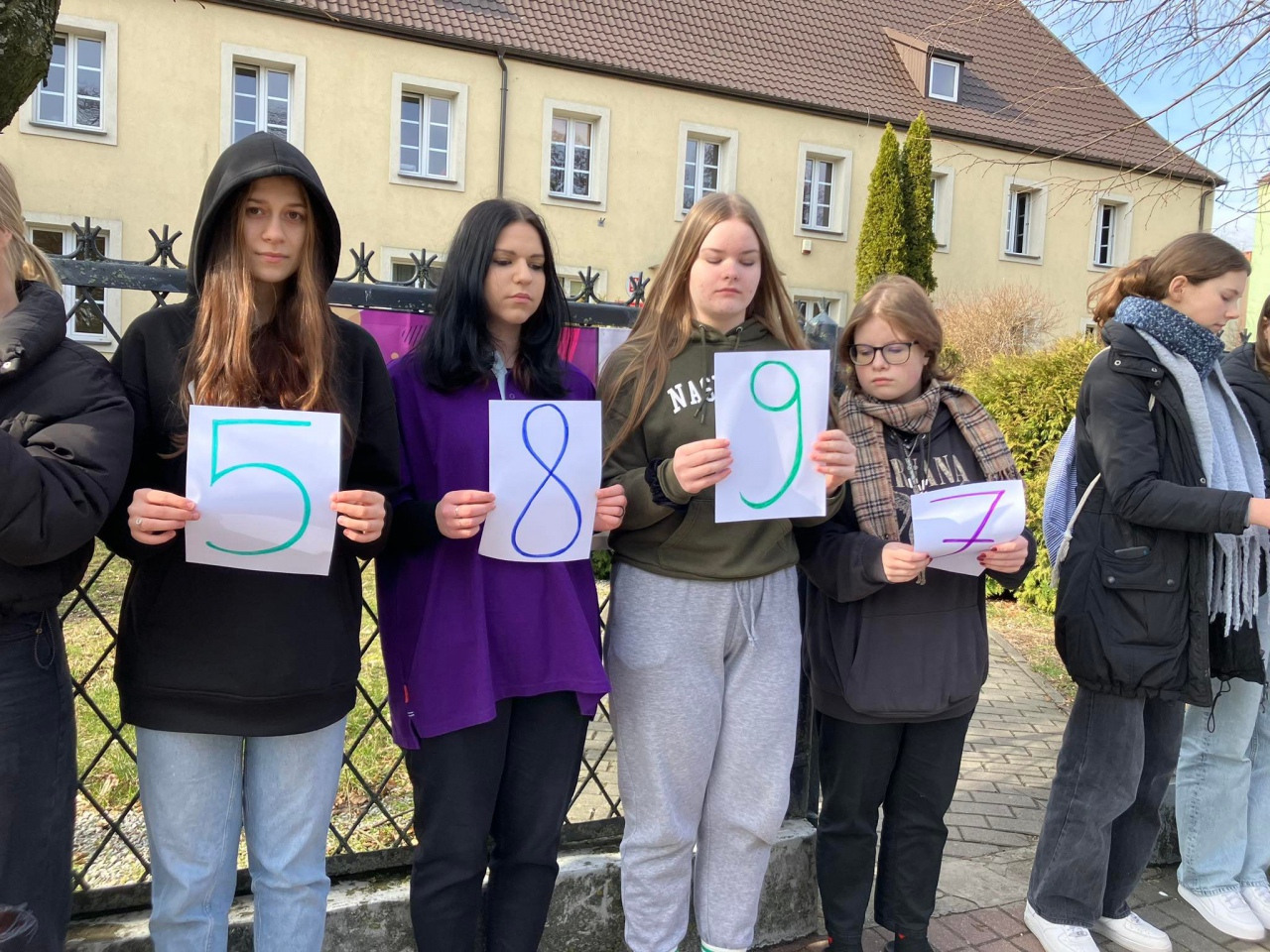 Dzień Liczby π w Zespole Szkół Zawodowych nr 4 w Ostrołęce - zdjęcie #9 - eOstroleka.pl