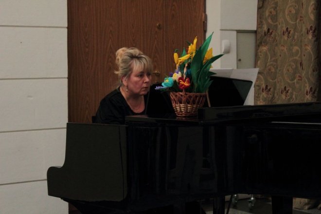 Koncert w wykonaniu dyplomantów Państwowej Szkoły Muzycznej w Ostrołęce (20.04.2011)  - zdjęcie #9 - eOstroleka.pl