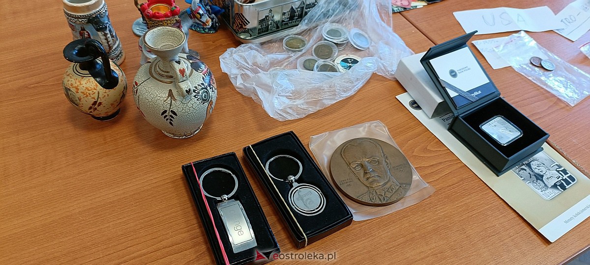 Giełda kolekcjonerska w Klubie Lokator [19.03.2023] - zdjęcie #30 - eOstroleka.pl