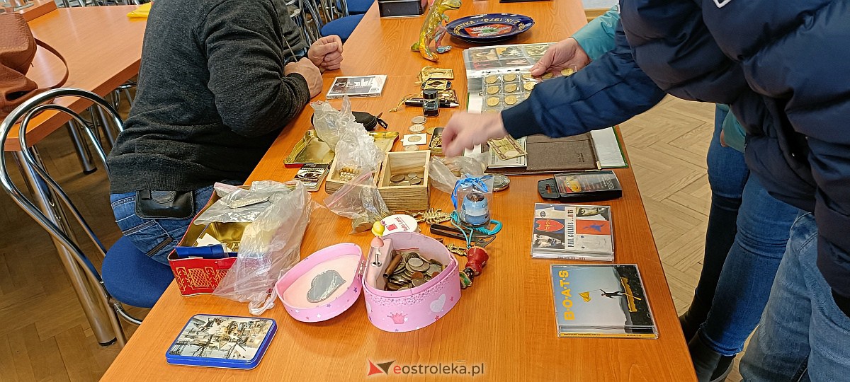 Giełda kolekcjonerska w Klubie Lokator [19.03.2023] - zdjęcie #5 - eOstroleka.pl