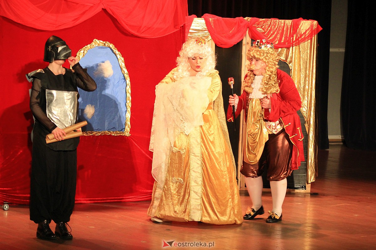 Spektakl Baśń o Leciutkiej Królewnie w OCK [19.03.2023] - zdjęcie #26 - eOstroleka.pl