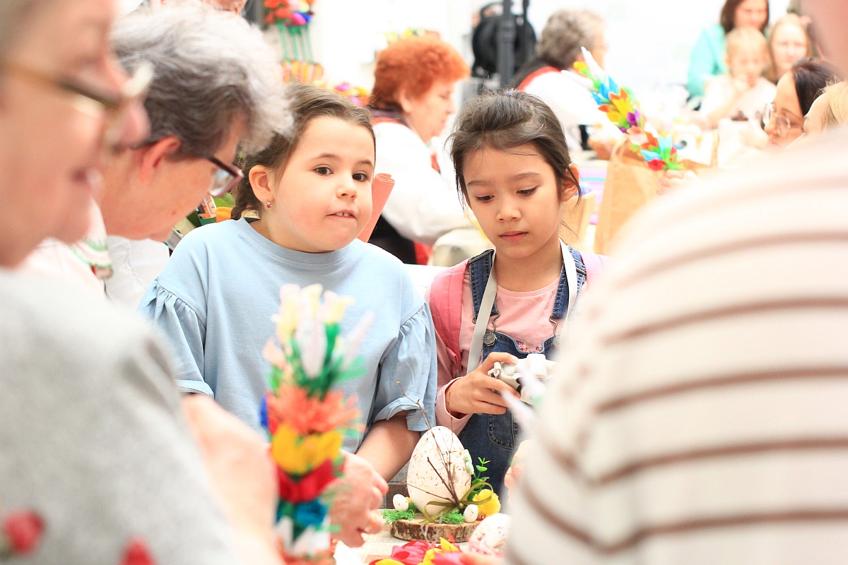 Warsztaty “Ido Śwenta Źelgejnocy” w Muzeum Kultury Kurpiowskiej [19.03.2023] - zdjęcie #55 - eOstroleka.pl