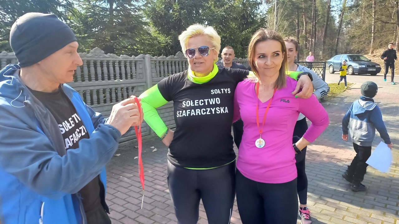 Bieg Kobiet na Dzień Kobiet w Lelisie [19.03.2023] - zdjęcie #8 - eOstroleka.pl