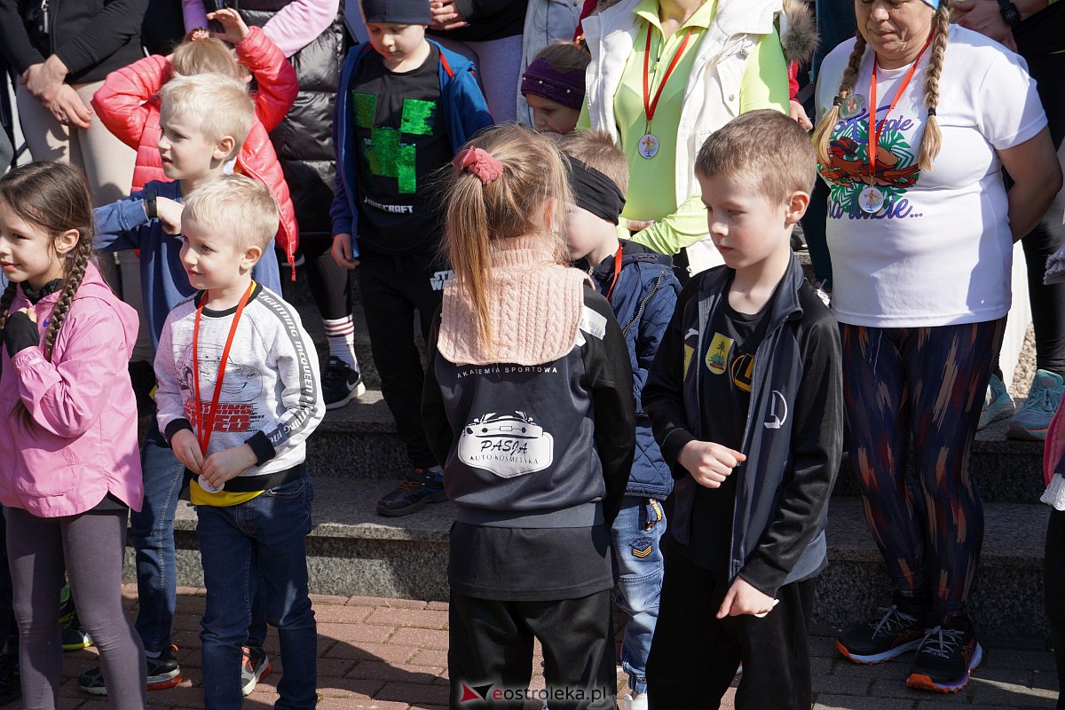 Bieg Kobiet na Dzień Kobiet w Lelisie [19.03.2023] - zdjęcie #43 - eOstroleka.pl