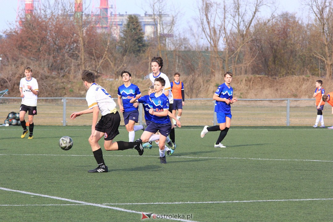 I liga okręgowa C1: Akademia Piłkarska MZKS Narew Ostrołęka II – FDP Ostrów Mazowiecka [19.03.2023] - zdjęcie #26 - eOstroleka.pl
