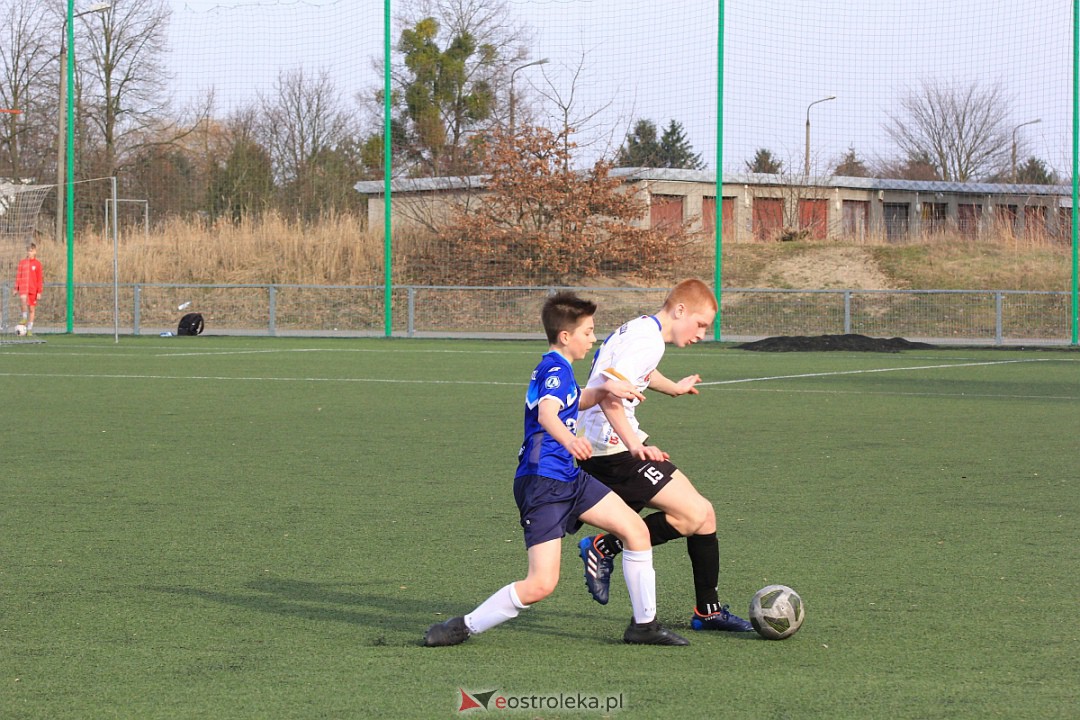 I liga okręgowa C1: Akademia Piłkarska MZKS Narew Ostrołęka II – FDP Ostrów Mazowiecka [19.03.2023] - zdjęcie #18 - eOstroleka.pl