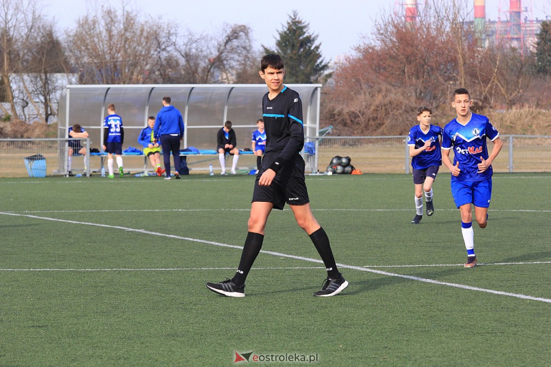 I liga okręgowa C1: Akademia Piłkarska MZKS Narew Ostrołęka II – FDP Ostrów Mazowiecka [19.03.2023] - zdjęcie #17 - eOstroleka.pl