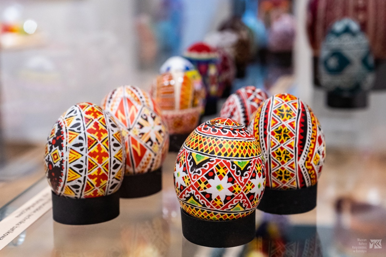 Wielkanoc w sztuce ludowej - wernisaż wystawy w Muzeum Kultury Kurpiowskiej [20.03.2023] - zdjęcie #5 - eOstroleka.pl
