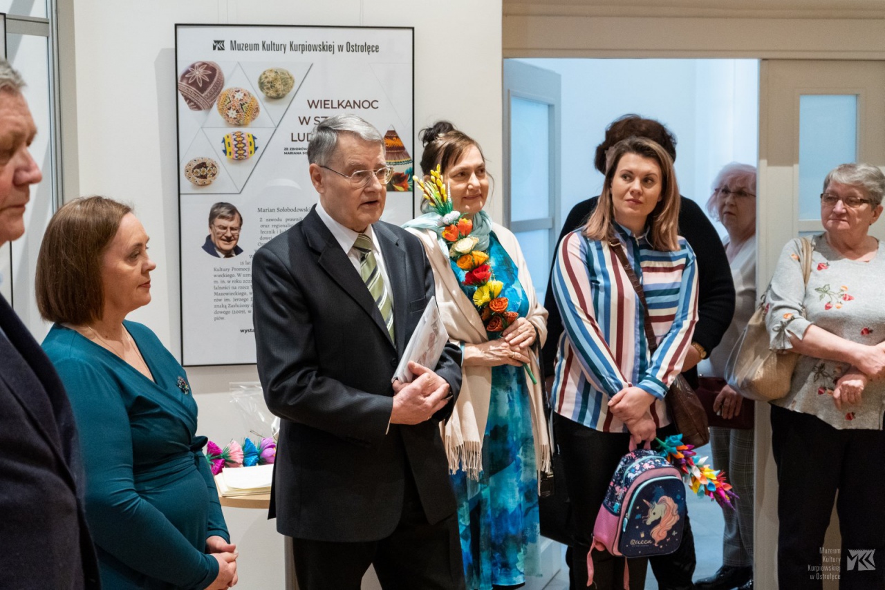 Wielkanoc w sztuce ludowej - wernisaż wystawy w Muzeum Kultury Kurpiowskiej [20.03.2023] - zdjęcie #2 - eOstroleka.pl