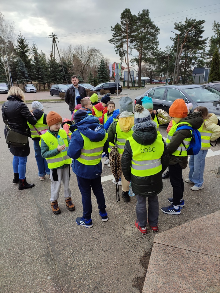 Światowy Dzień Wody z OPWiK. Zakład odwiedziło kilka grup szkolnych [23.03.2023] - zdjęcie #6 - eOstroleka.pl