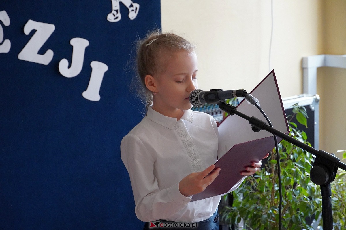 Międzyszkolny Konkurs Recytatorski Promyk Poezji [23.03.2023] - zdjęcie #36 - eOstroleka.pl