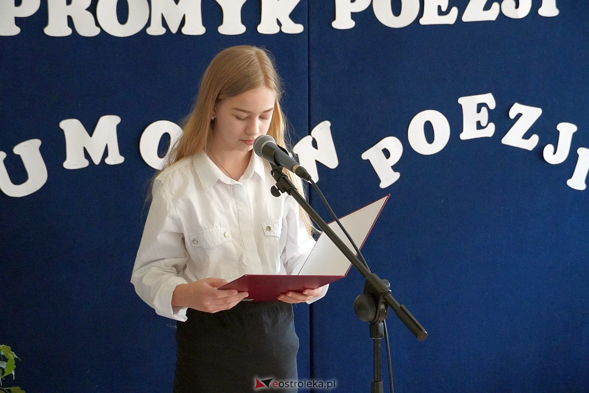 Międzyszkolny Konkurs Recytatorski Promyk Poezji [23.03.2023] - zdjęcie #35 - eOstroleka.pl