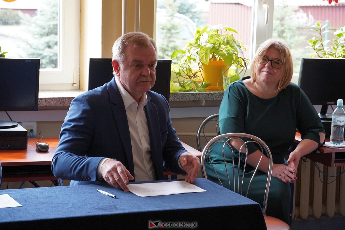 Międzyszkolny Konkurs Recytatorski Promyk Poezji [23.03.2023] - zdjęcie #33 - eOstroleka.pl