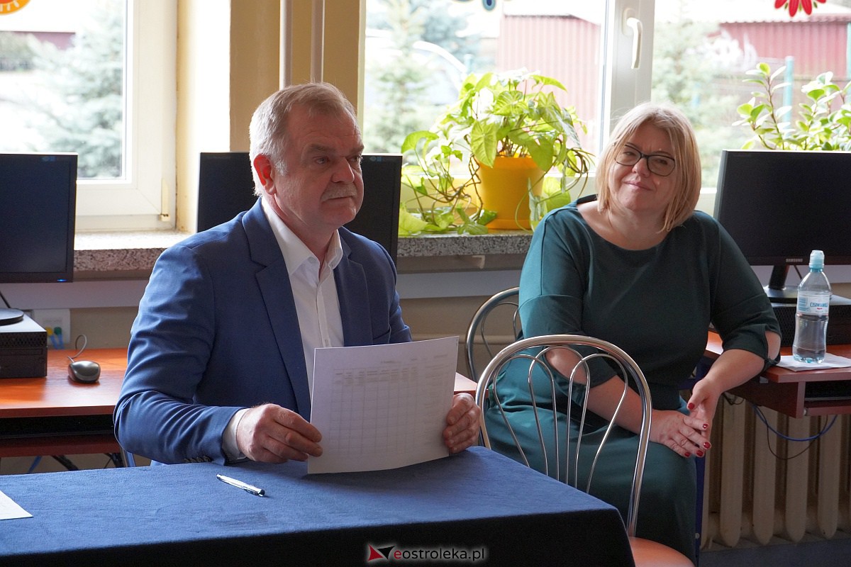 Międzyszkolny Konkurs Recytatorski Promyk Poezji [23.03.2023] - zdjęcie #32 - eOstroleka.pl