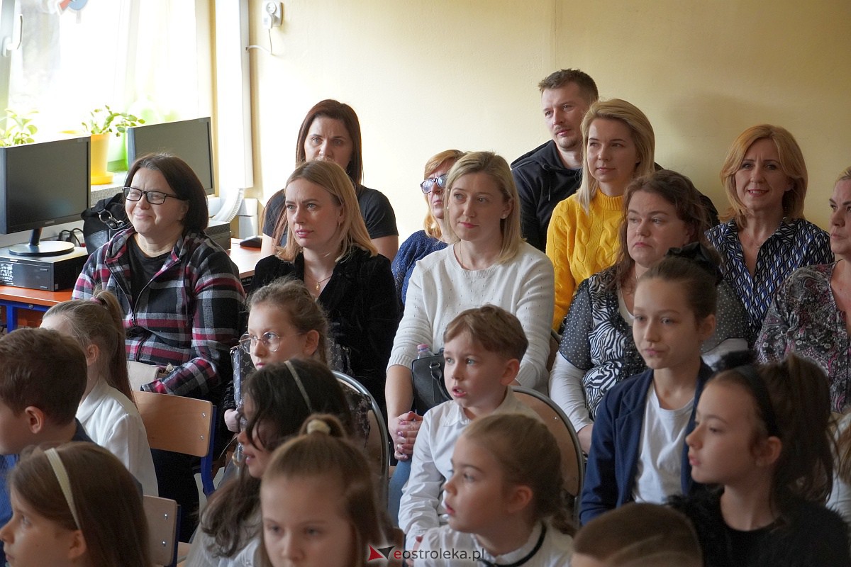 Międzyszkolny Konkurs Recytatorski Promyk Poezji [23.03.2023] - zdjęcie #26 - eOstroleka.pl