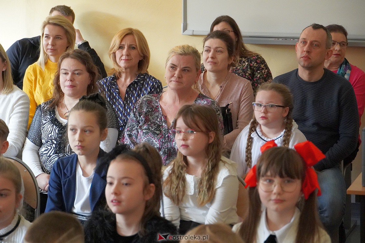 Międzyszkolny Konkurs Recytatorski Promyk Poezji [23.03.2023] - zdjęcie #21 - eOstroleka.pl