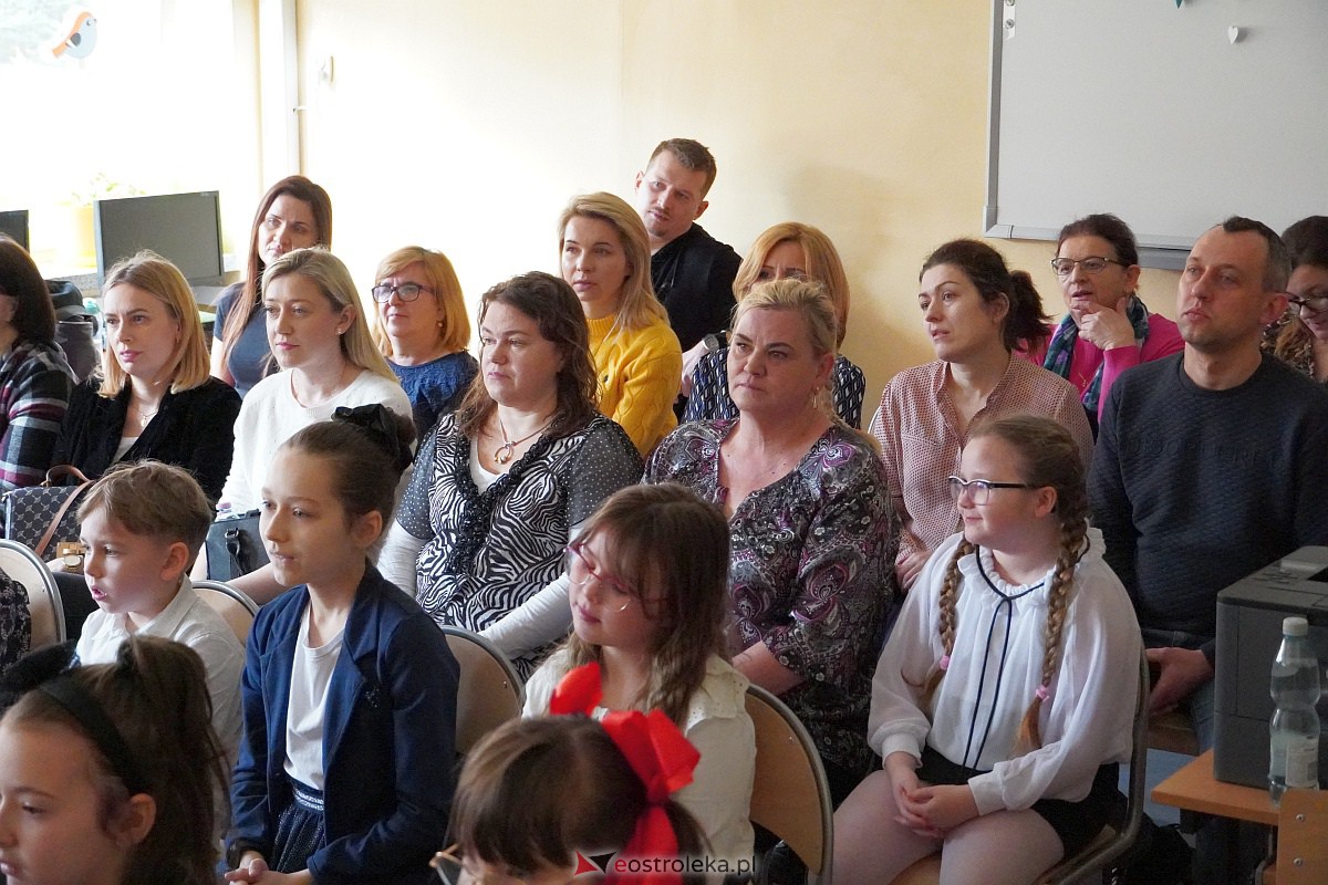 Międzyszkolny Konkurs Recytatorski Promyk Poezji [23.03.2023] - zdjęcie #12 - eOstroleka.pl