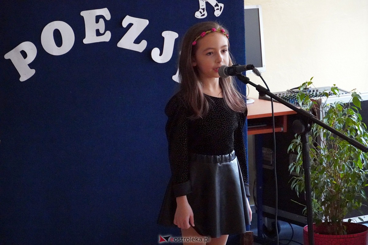 Międzyszkolny Konkurs Recytatorski Promyk Poezji [23.03.2023] - zdjęcie #7 - eOstroleka.pl