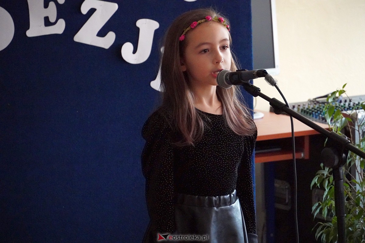 Międzyszkolny Konkurs Recytatorski Promyk Poezji [23.03.2023] - zdjęcie #6 - eOstroleka.pl